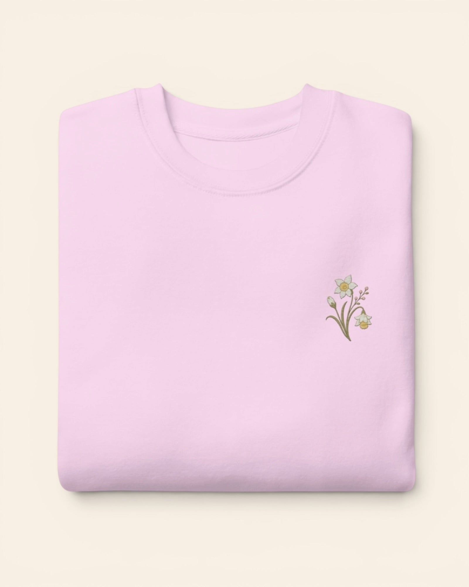 December birth flower crewneck sweatshirt with embroidered narcissus and holly, in Lavender